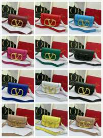 Picture of Valentino Handbags _SKUfw97857885fw